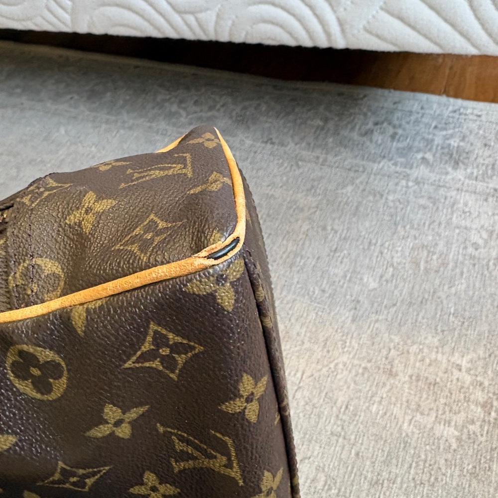 Louis Vuitton Manhattan PM - Picture 16 of 16